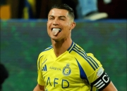 包含C罗在拜仁比赛中挺进下一轮，战术调整引发热议！的词条