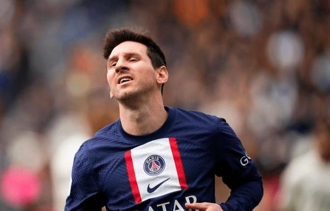 包含奥斯梅恩状态火爆，全运会次回合对阵利雅得新月，巴塞罗那力争连胜的词条